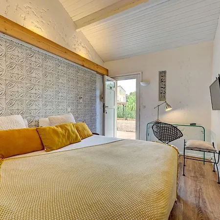Le Provence Hotel