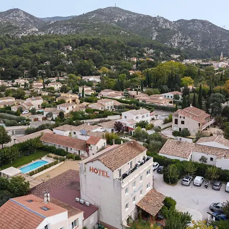 Le Provence Hotel
