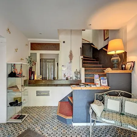 Le Provence Hotel